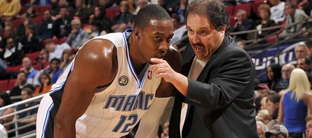 48支球队的世界杯，总感觉有点把大象装进冰箱里的意思。（48队世界杯，总有种硬把大象塞进冰箱的违和感）