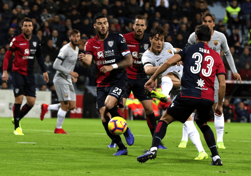 NBA：湖人险胜火箭 詹姆斯砍下38分（詹姆斯38分助湖人险胜火箭）