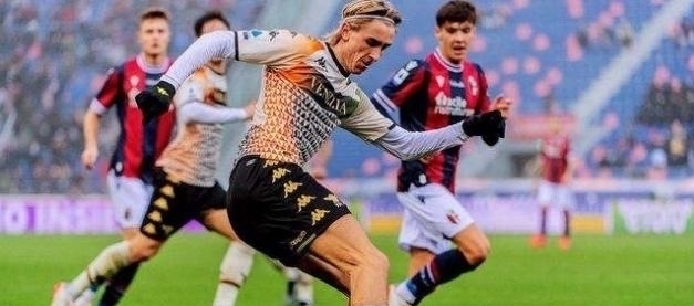 利桑德罗有望火线复出，或进入曼联对阵埃弗顿名单（利桑德罗有望提前回归，或入选曼联战埃弗顿大名单）