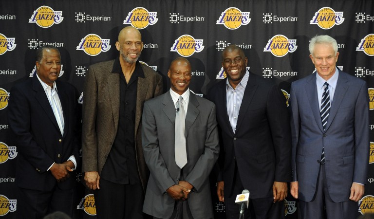 4-3险胜布莱顿＋斩获联赛4连胜＋跃居积分榜第3位＋各项赛事6连胜（4-3力克布莱顿，联赛四连胜升至第三，各项赛事豪取六连胜）