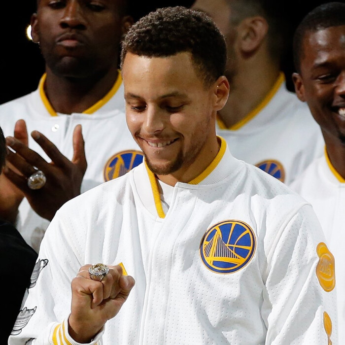 获评10分！陈威全场完成12次扑救，力保海港客场龙门不失（满分10分！陈威12次神扑助海港客场零封对手）