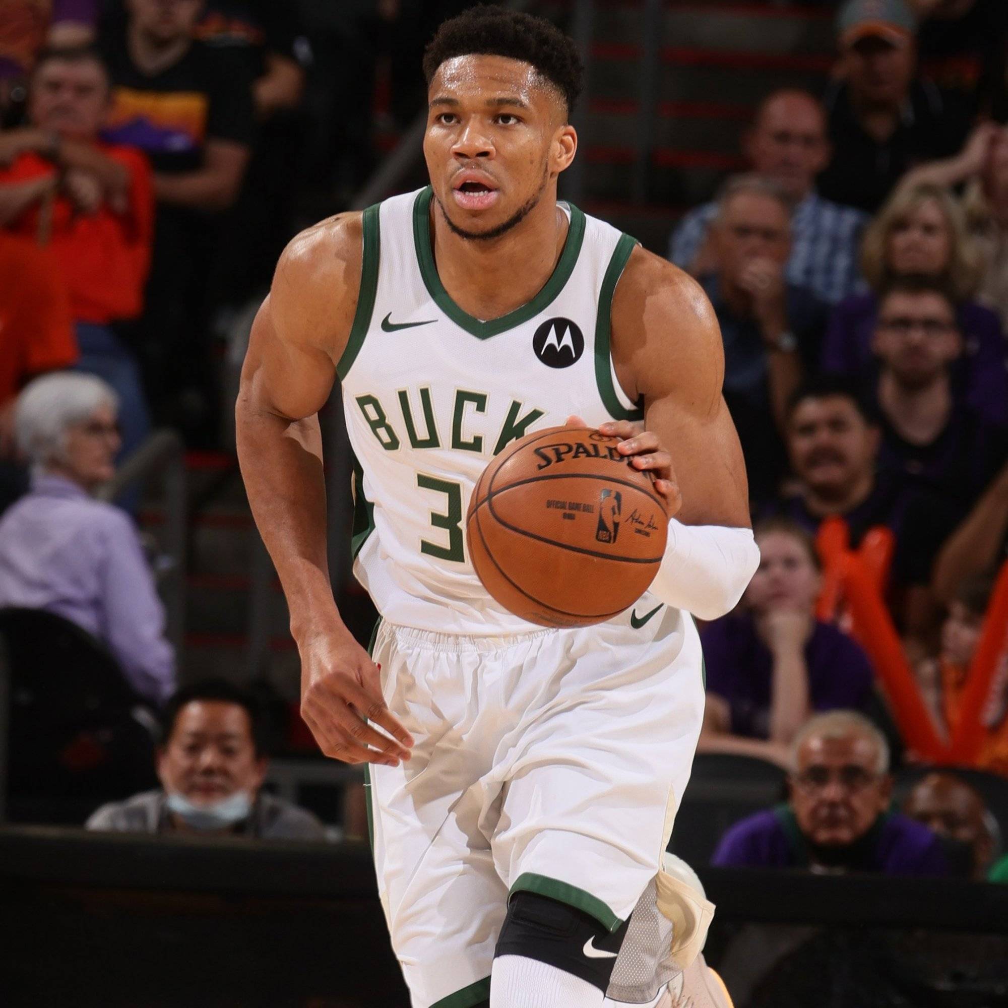 足球球员伤病更新，影响赛季表现（足球球员伤情速递，牵动赛季发挥）