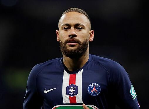 雨一直下！豪泽三分穿针 凯尔特人再打7-0将分差拉开到20分以上（雨势不歇！豪泽三分穿针，凯尔特人再掀7-0高潮将分差扩大至20+）