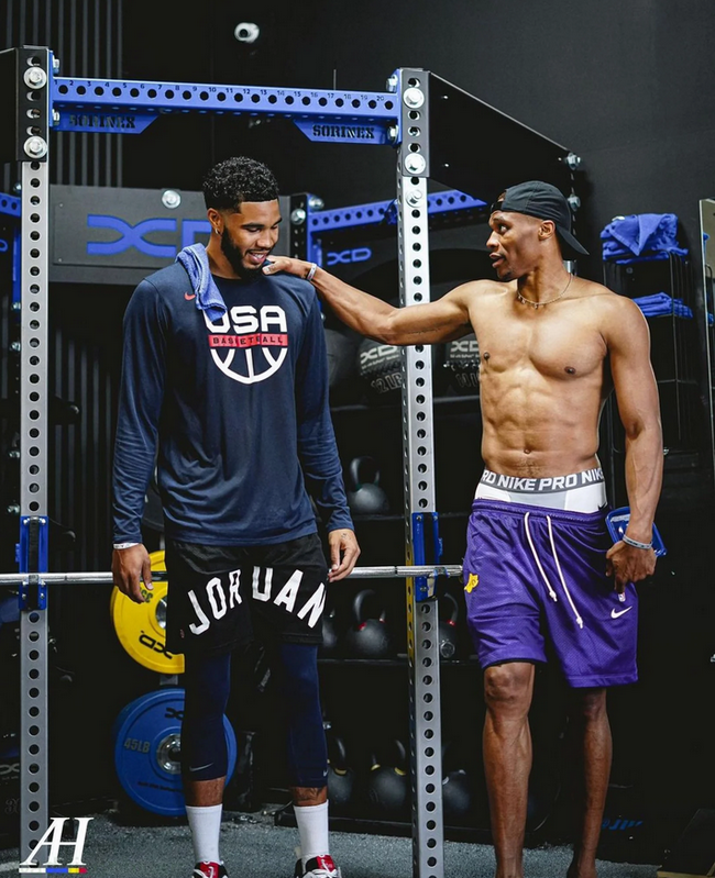 NBA战报：布伦森47分，韦尔28+19，尼克斯132-125热火（尼克斯132-125力克热火：布伦森爆砍47分，韦尔贡献28分19篮板）