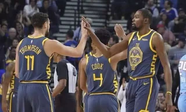 云南外援奥斯卡连续七场联赛参与进球，刷新个人中超最长纪录（云南外援奥斯卡联赛七连场参与破门，改写个人中超最长纪录）