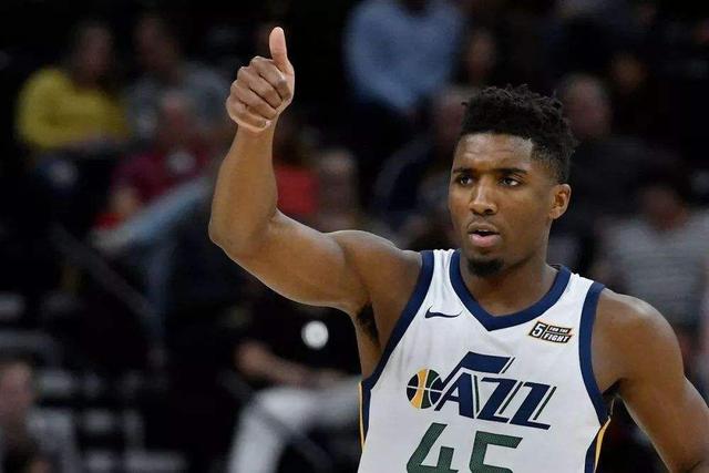 凯尔特人vs森林狼伤病报告：布朗出战成疑，森林狼全员健康（森林狼战凯尔特人伤病更新：布朗成疑，森林狼阵容齐整）