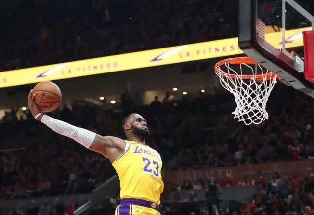 NBA战报：爱德华兹44分，森林狼149-142加时击败鹈鹕（爱德华兹轰44分，森林狼加时149-142力克鹈鹕）