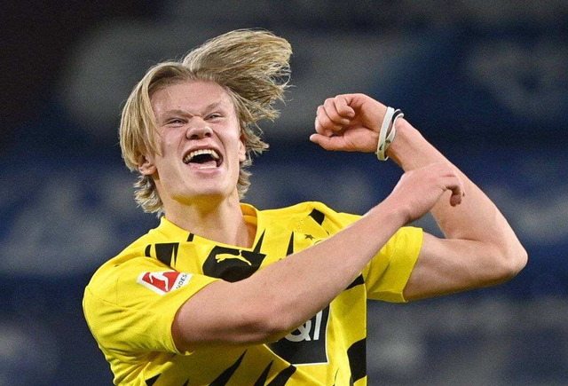 本泽马评选历史最佳阵容：（本泽马心目中的历史最佳阵容：）