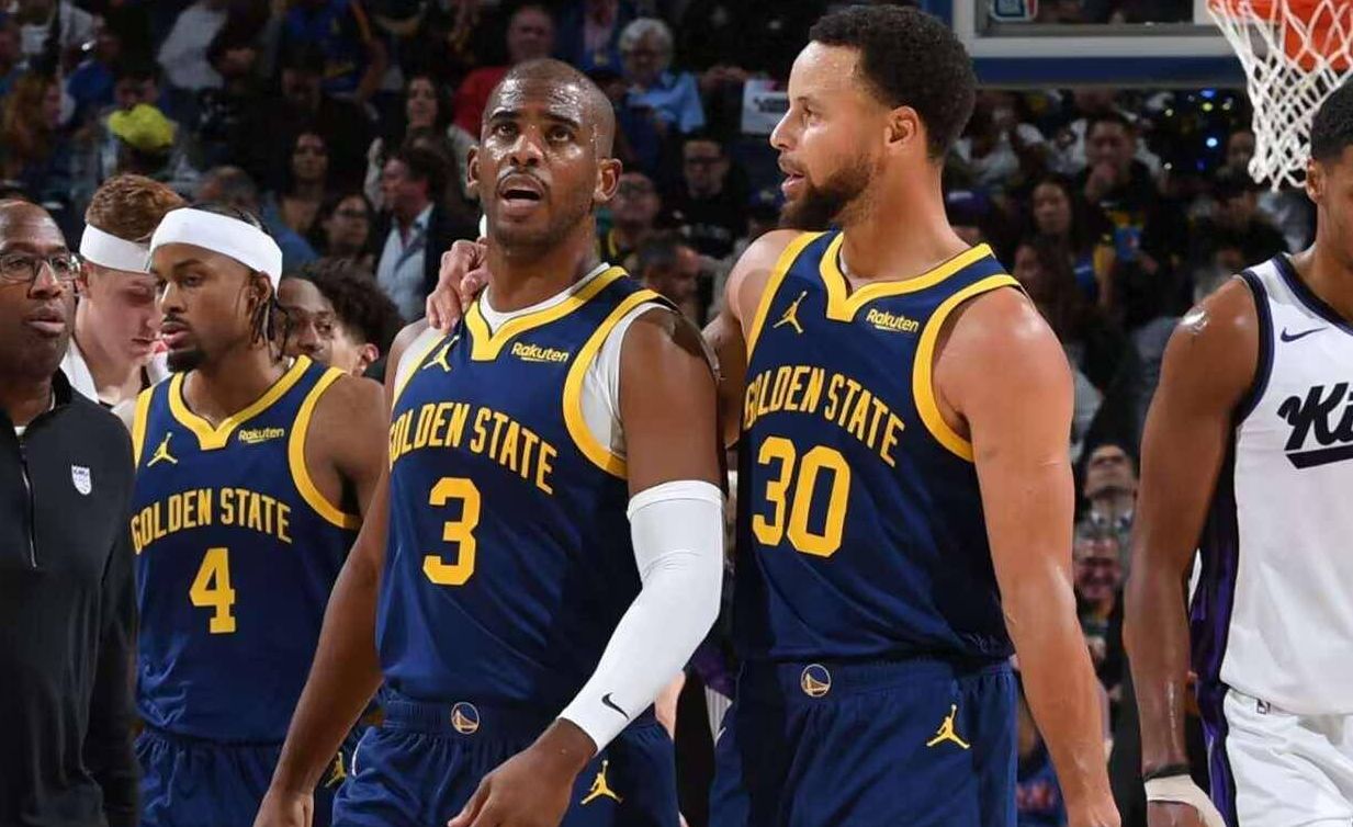 进攻效率118.7，联盟第五！胜率不足50%，火箭和爵士队一个水平？（进攻效率118.7排联盟第五，胜率却未过五成：火箭与爵士真的同一档吗？）