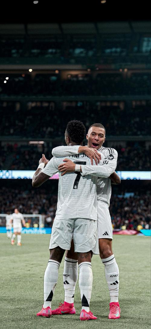 西甲与球员协会将再次会谈，特巴斯未放弃未来继续推行海外赛（西甲与球员工会将再议，特巴斯仍坚持未来推动海外赛）