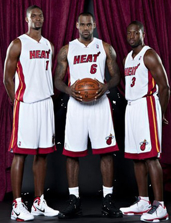 意媒：迪巴拉周二接受伤势检查，铁定无缘罗马本周两场比赛（意媒：迪巴拉周二接受伤情评估，确认缺席罗马本周两场比赛）