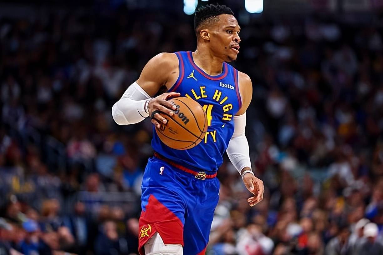 德天空：于帕仍有可能自由身离队，拜仁正在尽一切努力留住他（德天空：于帕仍存自由离队可能，拜仁正竭尽全力挽留）